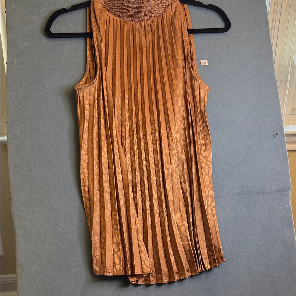 THML Elegant Pleated Sleeveless‎ Top - Brown Animals Print Size Medium